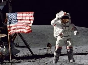 Neil Armstrong'un Ay'daki sözleri doğaçlama mıydı?