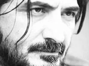 Nihat Genç'ten farklı ''Paris'' yorumu