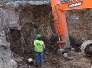 Otel ve alışveriş yapacağız diye tarihi temele gömdüler
