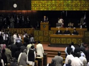 Pakistan'da geçici hükümet için 6 isim