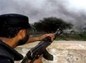 Pakistan'da trene saldırı: 5 ölü