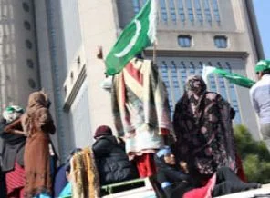 Pakistan yönetiminden protestoculara uyarı