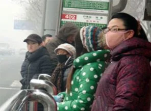 Pekin'de hava kirliliğine acil önlem