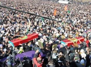 'TV'lerin Diyarbakır'ı vermemesi hükümetin ricası...'