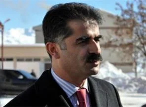 Yaşarım, dünyada bu ilki ben yaşarım!