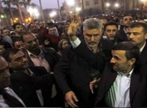 'Ahmedinejad'a ayakkabı fırlattım, çünkü...'