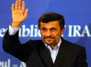Ahmedinejad'ın El Ezher Şeyhi Temsilcisine 'kesin tepkisi'