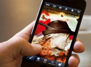 Akıllı telefonlar için 'Photoshop' yayınlandı