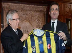 Aziz Yıldırım'dan Bakan Çelik'e ilginç cevap