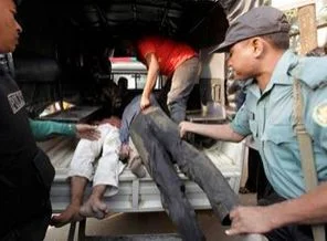 Bangladeş polisi müslümanları katletti