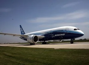 Boeing 787 Dreamliner test uçuşu yaptı