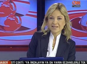 CNN Türk spikeri öyle bir off çekti ki...