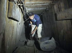 Gazze tünelleri suyla kapatıldı