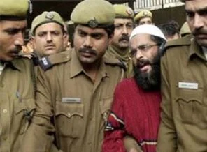 Hindistan Keşmirli Afzal Guru'yu idam etti