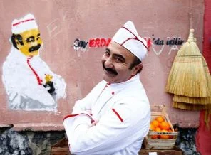 Hüzünlü aşktan komediye