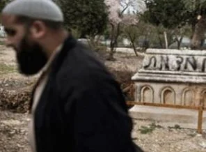 İsrail 'mezarda' bile rahat bırakmıyor