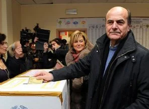 İtalya'da Bersani önde