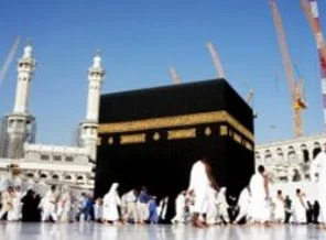 Kabe'ye yürüyen bant!