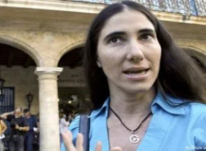 Küba'da 'kapılar' açılıyor