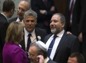 Liberman'dan rakibine sert çıkış