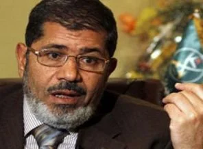 Mursi'den orduya sıkıyönetim yetkisi