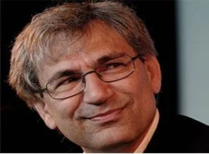 Orhan Pamuk: Ailenin idiotuydum