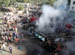 Pakistan'da kanlı cuma