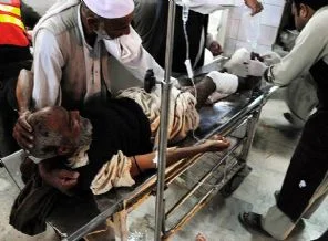 Pakistan'da militanlar çatıştı