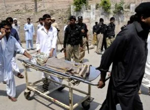 Pakistan'da operasyon talimatı