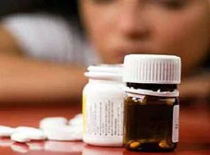 Psikiyatr bulamayan antidepresana sarılıyor