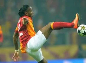 Schalke'den Drogba kararına ilk tepki!