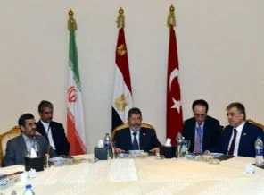Üçlü görüşme başladı