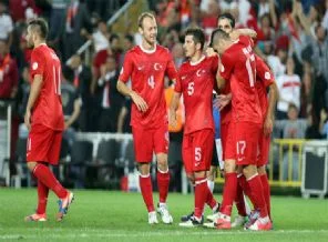 A Milliler, Macaristan maçına kitlendi