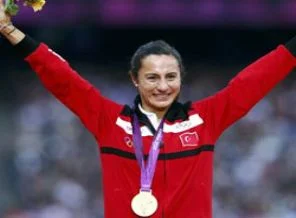 Aslı Çakır Alptekin'e dava açıldı!