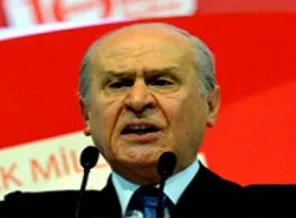 Bahçeli: Başbakan, Öcalan'ın kölesi olmuş