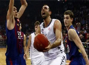 Beşiktaş Barça'ya direnemedi