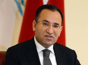Bozdağ: Neden sadece Türklerin evlerinde yangın çıkıyor?