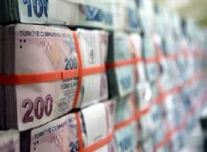 Bütçe Şubat'ta açık verdi