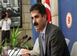 CHP'li Aygün'ün başörtü isyanı