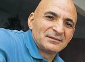 Cumhuriyet, Mustafa Sönmez'in işine son verdi