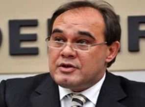 Demirören'den hakemlere tam destek