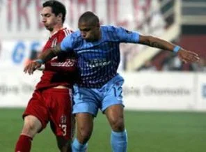 Dev maçta bayıltan futbol!