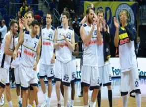 Erteleme maçında Fenerbahçe kazandı