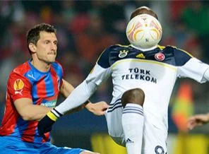 Fener tur kapısını araladı
