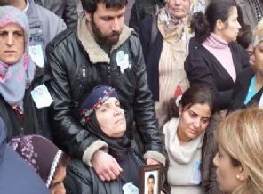 İntihar eden askerin ailesi kamuoyu ve vicdanlara seslendi!