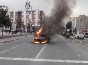 LPG'li araç alev alev yandı