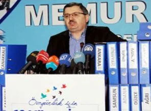 Memur-Sen'den sivil kıyafet kararı