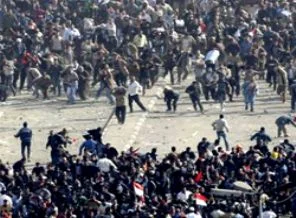 Port-Said'te 4 polis öldü, 400'ü aşkın yaralı