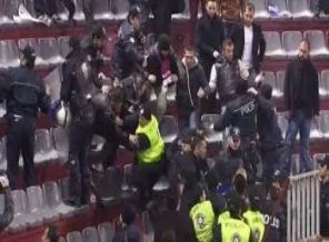 Trabzonspor tribünlerinde olay
