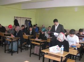 Üniversite adaylarına son YGS provası